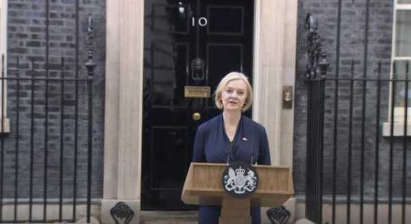 特拉斯宣布辞去英国首相职务