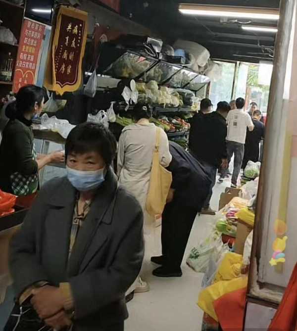 郑州抗癌共享厨房被质疑 官方通报
