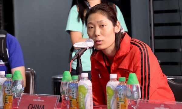 中国女排抵达香港备战世界女排联赛