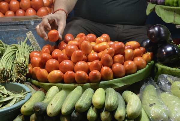 印度爆发“西红柿之乱”!西红柿价格疯涨引命案
