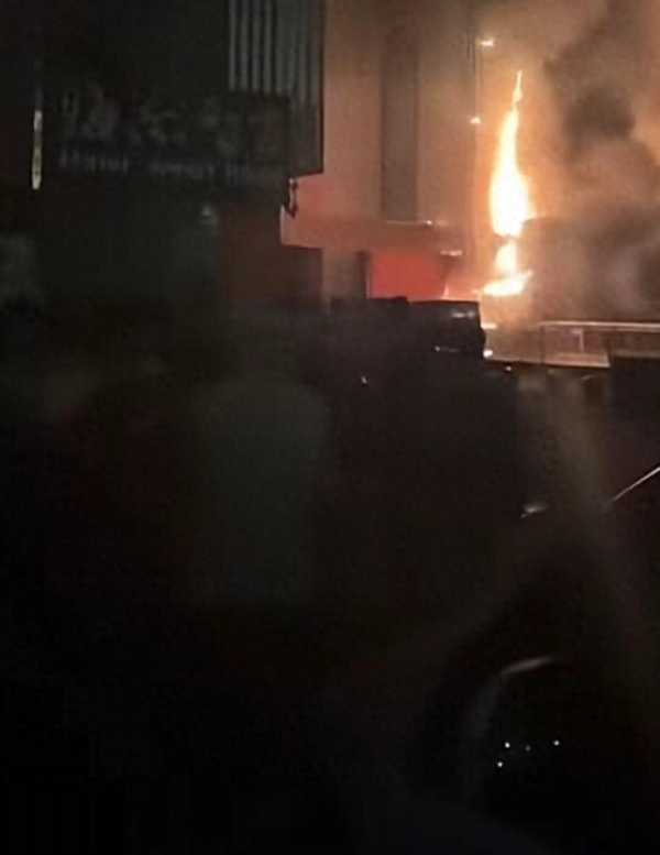 济南一酒店凌晨起火致4人死亡