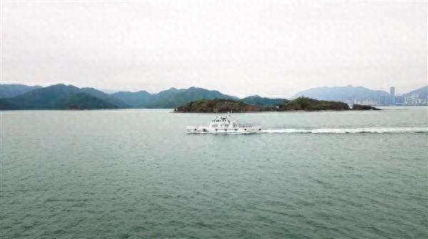 男子深圳海域失联漂流20公里到香港