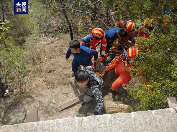 恒山景区落石砸中游客致1死5伤